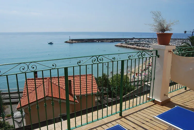 Hotel Del Golfo Finale Ligure 4*,  Italien