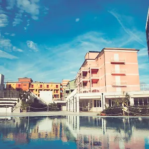 Ai Pozzi Village & Semesteranläggning (resort)